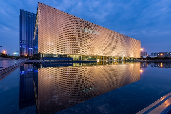 城市亮化工程對社會有什么價值