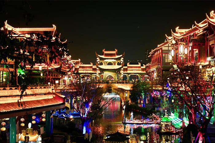 游客天黑就散場？景區(qū)亮化幫你抓住“夜間黃金4小時”，客流翻倍就靠這一步！
