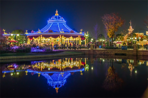 主題樂園燈光照明都包含哪些？