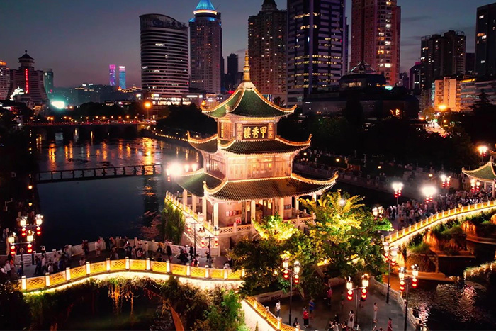 告別平庸！3個景區(qū)燈光亮化技巧讓你的景區(qū)甩開同行3條街