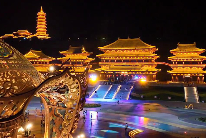 暗場(chǎng)景區(qū)留不住人？燈光亮化才是留客“硬通貨”！