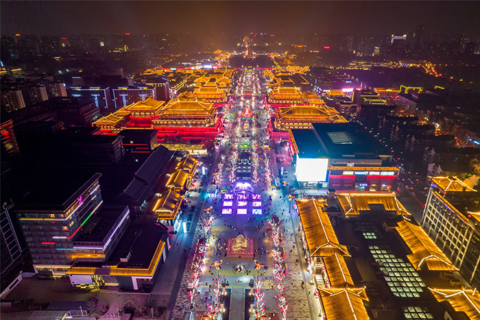 游客為啥不愿二刷？因?yàn)槟愕木皡^(qū)不做亮化晚上“一片黑”！