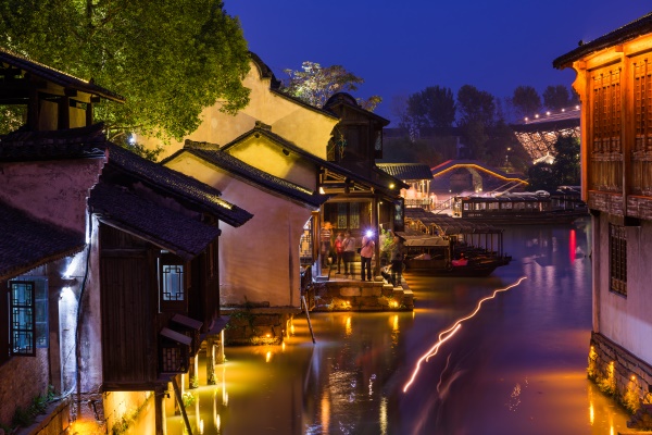 關(guān)于景觀亮化工程中不同場(chǎng)景照明手法介紹