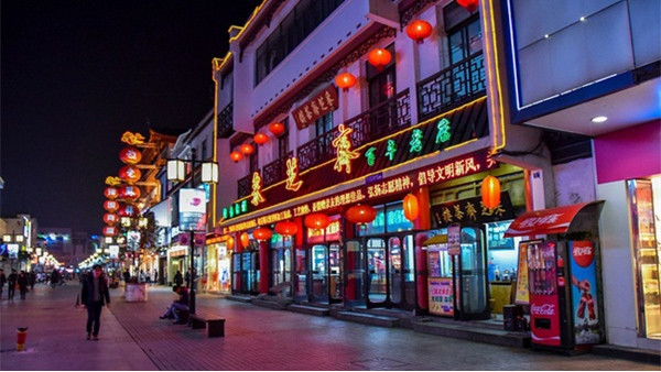 街道亮化照明工程應(yīng)該怎么做？