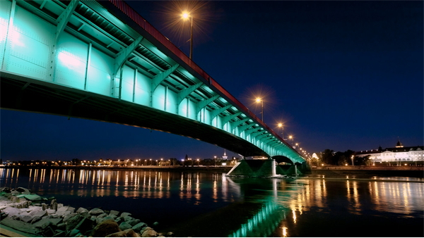 建筑夜景照明不應太依賴經(jīng)驗色彩