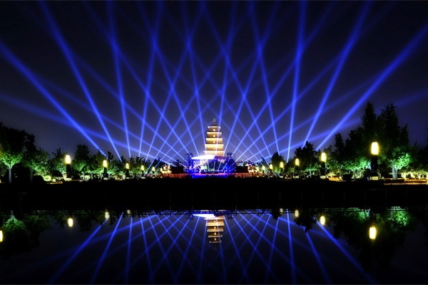 廣場亮化設(shè)計(jì)-讓城市充滿時(shí)代感