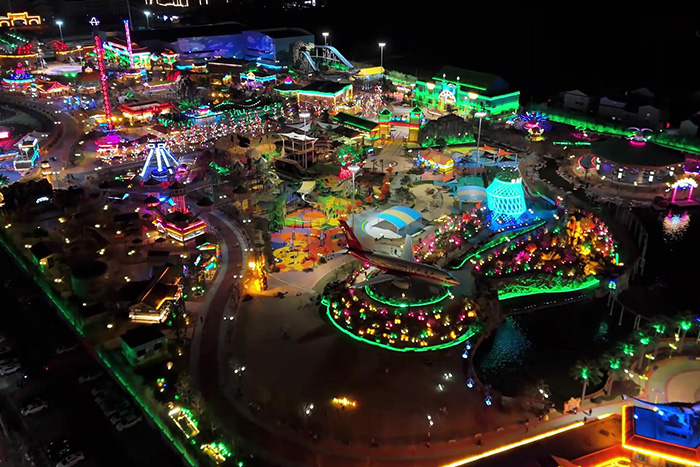 做游樂園亮化：讓園區(qū)更有氛圍感，提升口碑；不做：夜晚游客差評易增多