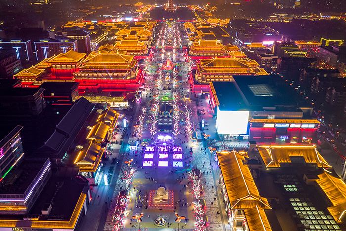 夜游經(jīng)濟(jì)爆發(fā)！景區(qū)亮化如何讓客流量暴漲？